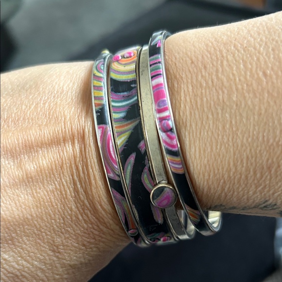 Elegant Multicolor Bangle Set - Picture 3 of 4